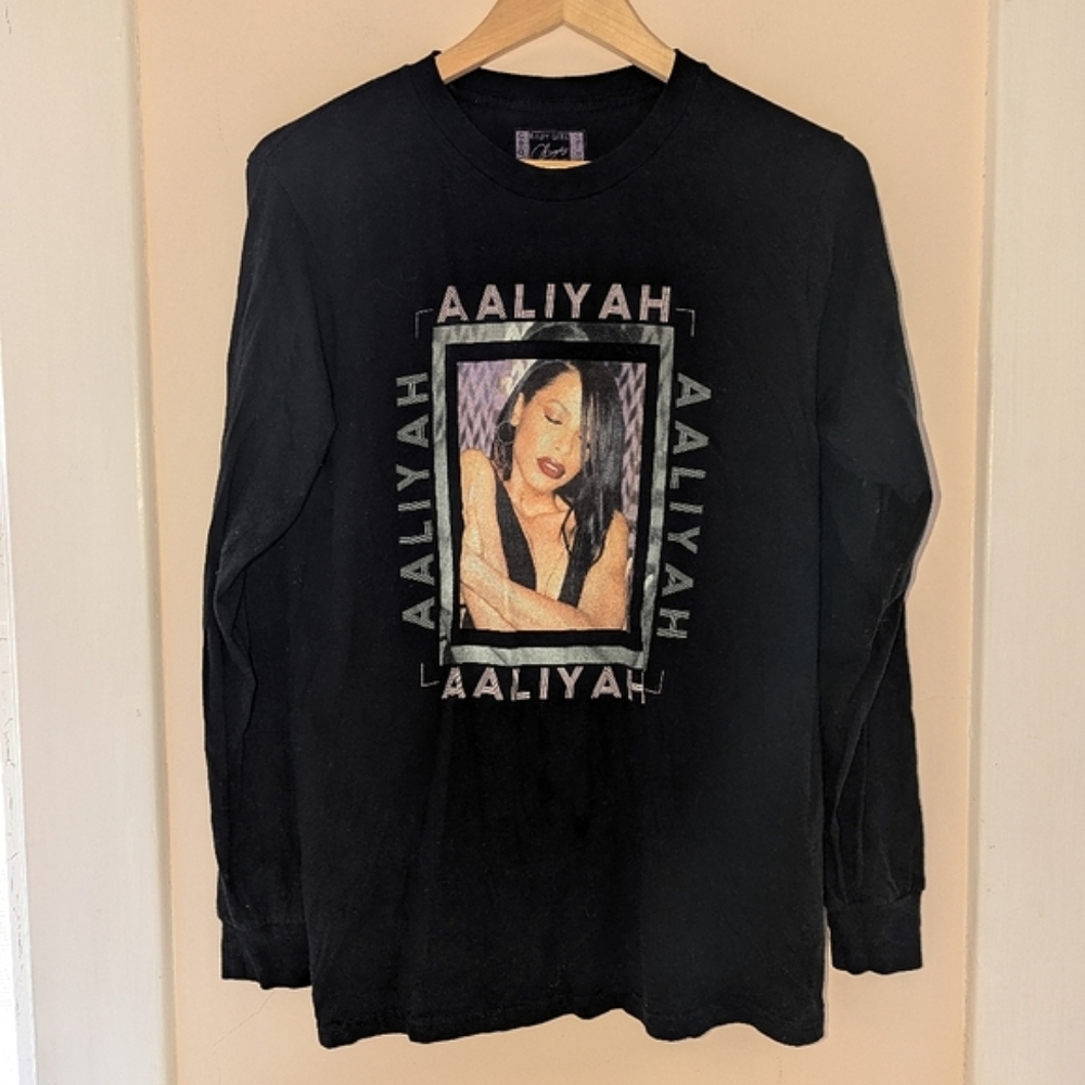 Cross Colours Aaliyah long sleeved tee shirt black unisex medium